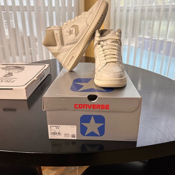 Converse high top
